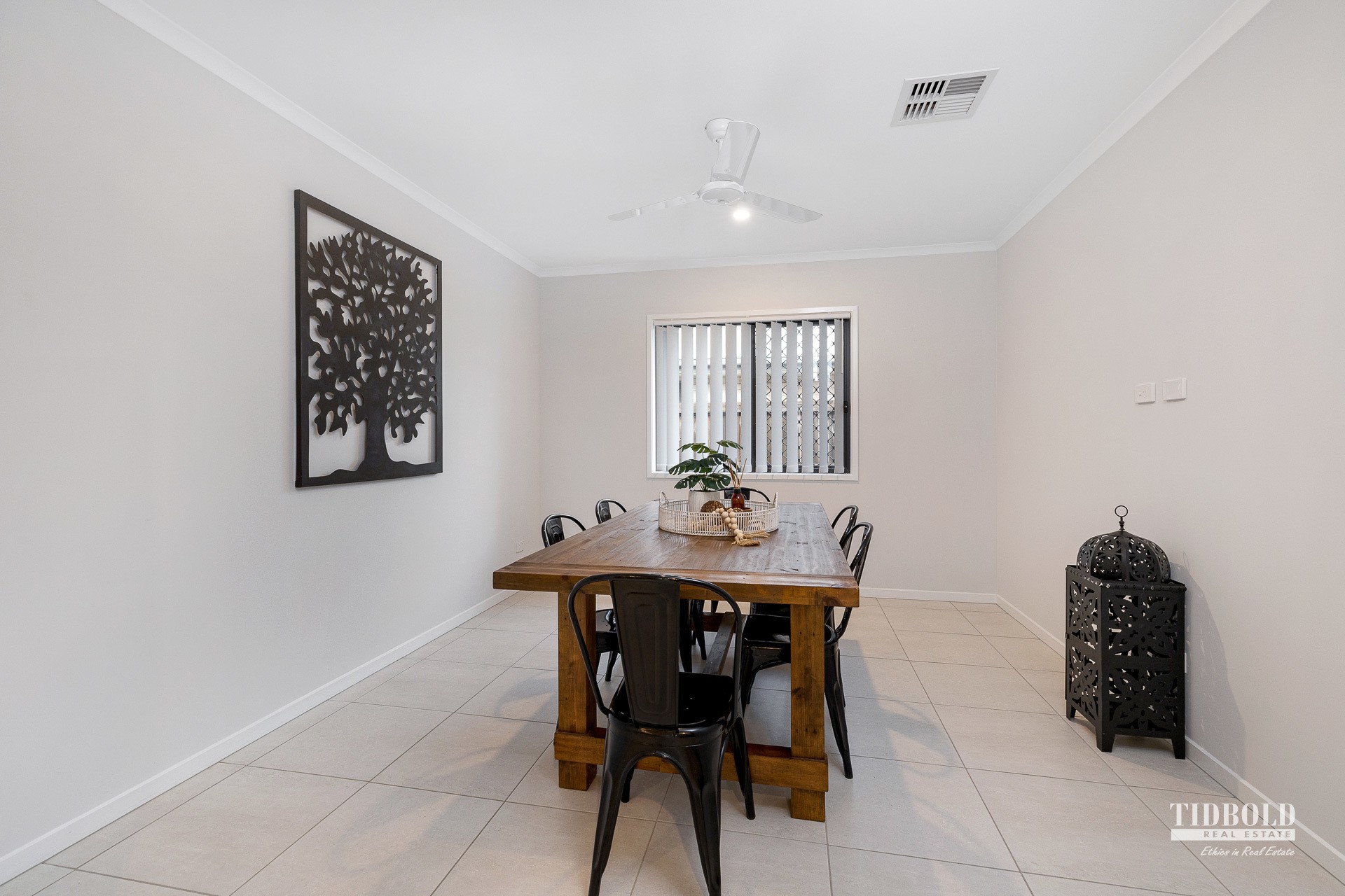 66 Swansea Circuit, Redland Bay - Thumbnail 6