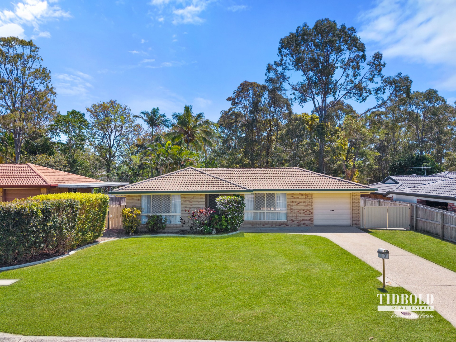 7 Grandis Crescent, Victoria Point - Image 1
