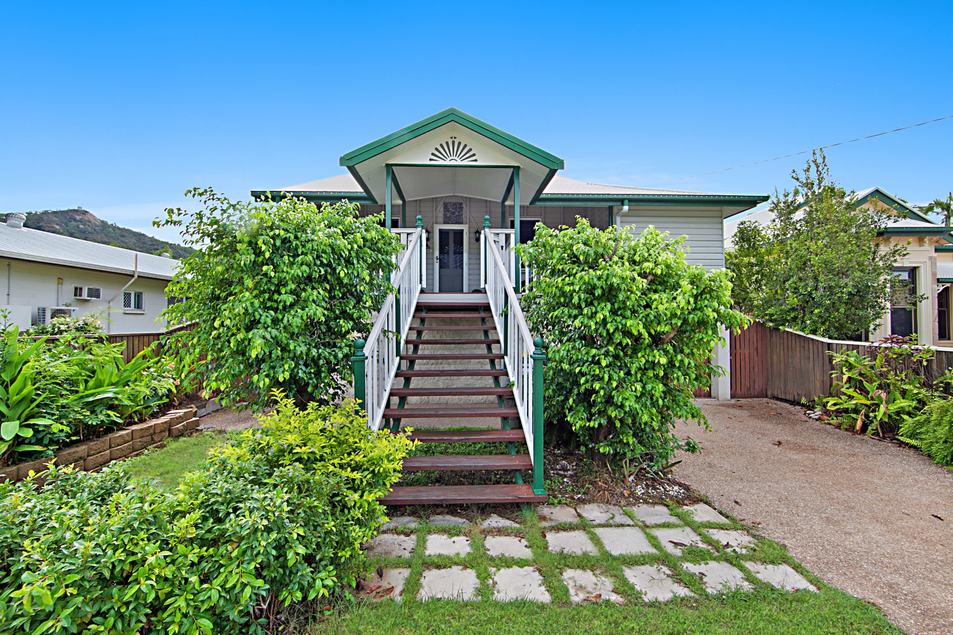 13 Leigh Street, West End > RE/MAX Excellence