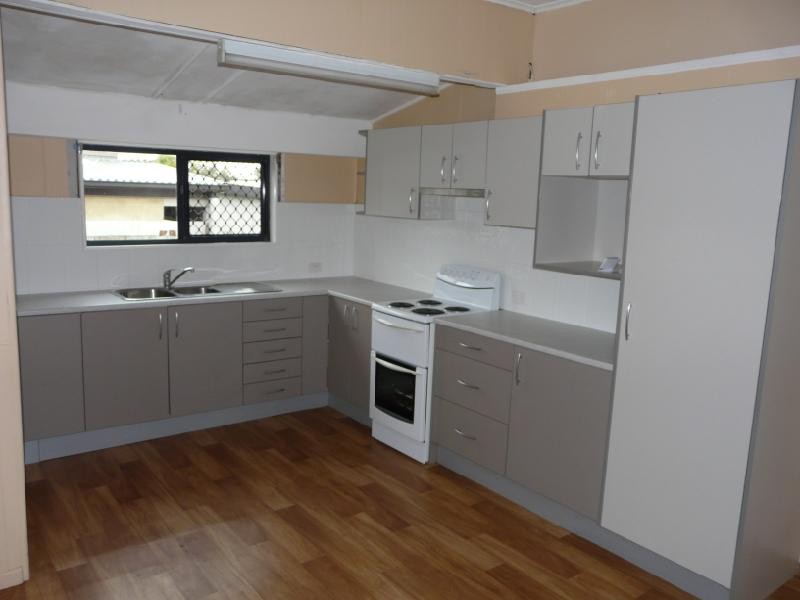 54 Shields Street, Redcliffe, QLD 4020, Redcliffe - Thumbnail 2