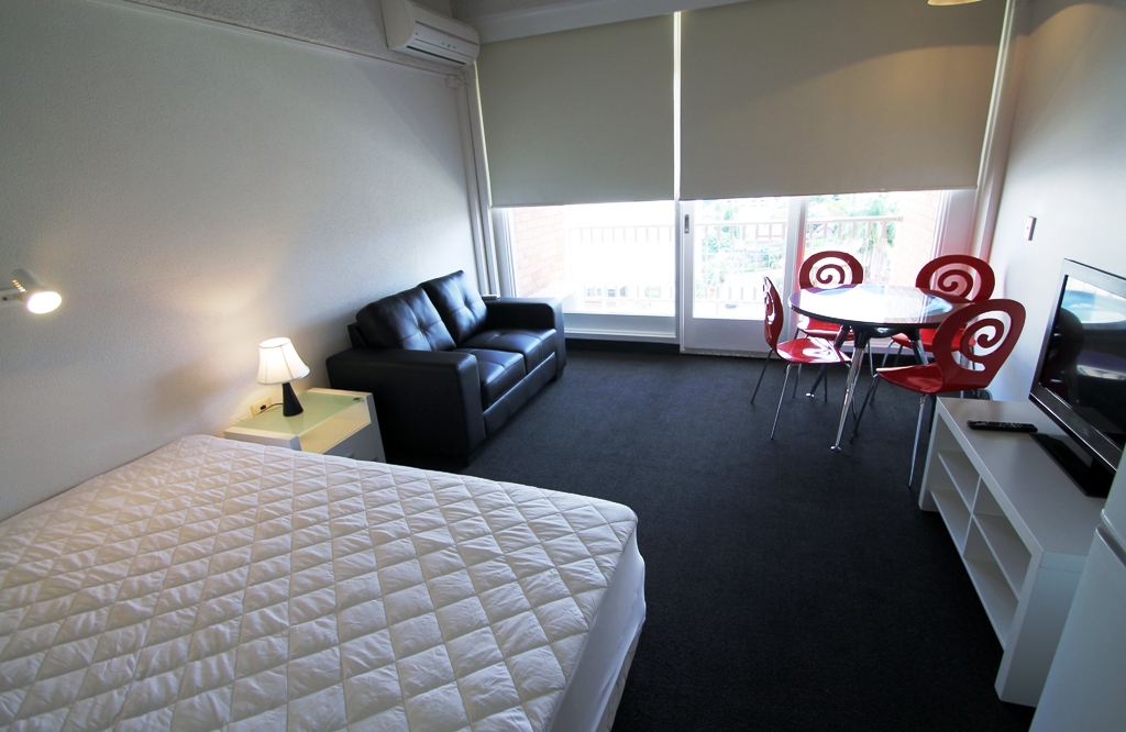 502/355 Main Street, Kangaroo Point - Thumbnail 3