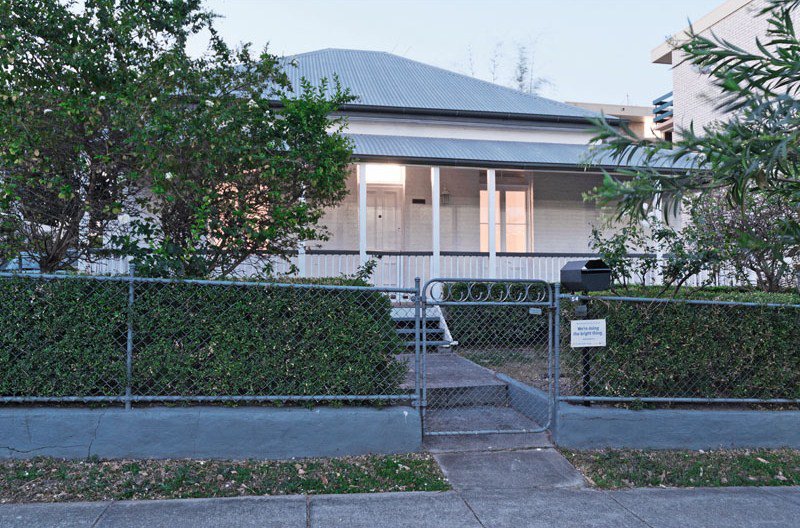 .54 Linton Street, Kangaroo Point - Thumbnail 3
