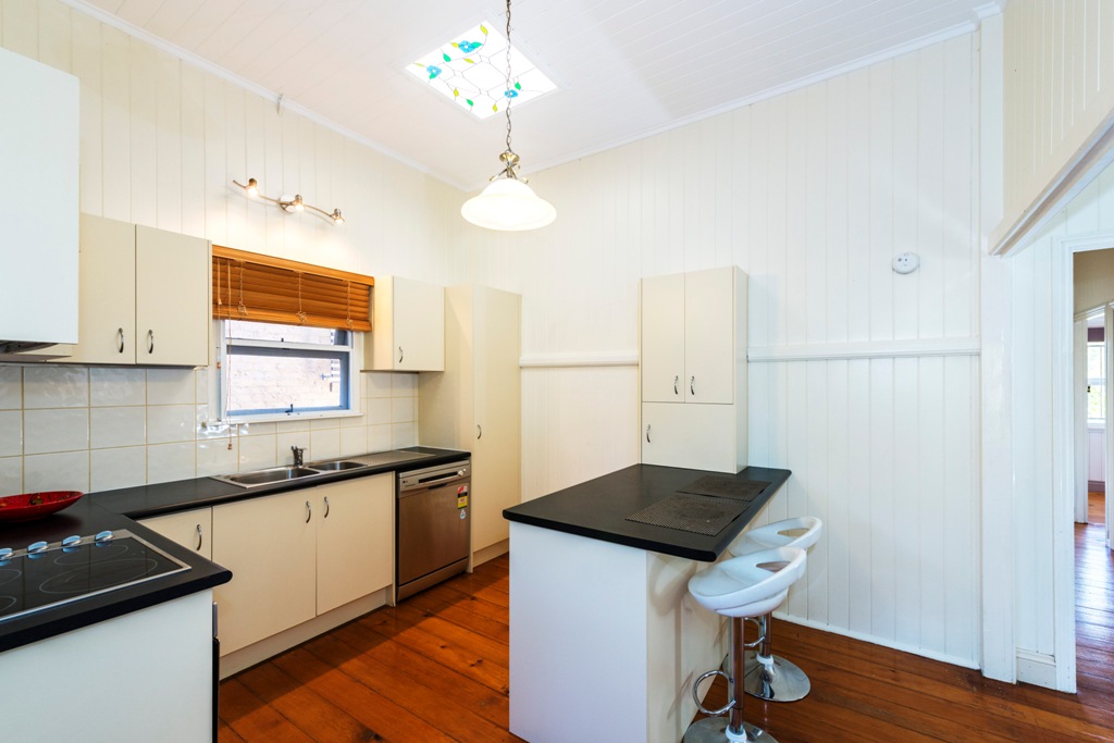 143 Macrossan Ave, Norman Park - Thumbnail 8