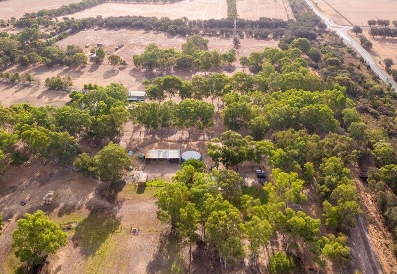 35 Malek Drive, Mardella - Thumbnail 3