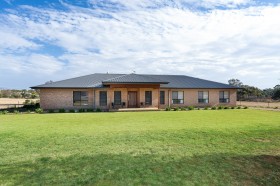 Property in Coolamon - Sold for $692,500
