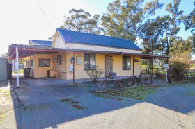 Property in Ariah Park - Sold