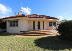 Property in Ariah Park - Leased for $355