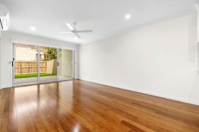 2/17 Dowar Street, Coorparoo, QLD 4151