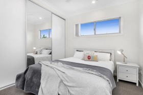 2/7 Lind Street, Newmarket, QLD 4051