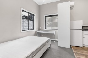 10/25 Park Road West, Dutton Park, QLD 4102
