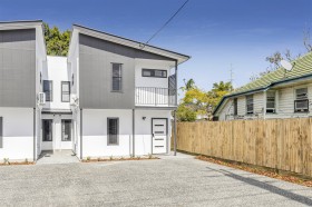 2/1030a Manly Road, Tingalpa, QLD 4173
