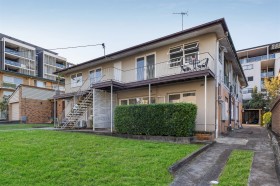 2/16 Isedale Street, Wooloowin, QLD 4030