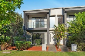 61 Kookaburra Circuit, Rochedale, QLD 4123