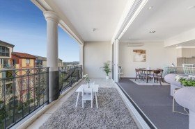 Property in Carrara - Sold for $455,000