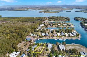 Property in South Stradbroke - Sold for $565,000