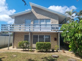 1/454 Esplanade, Torquay, QLD 4655