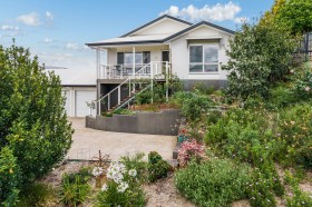 1/5 Morven Place, Maleny, QLD 4552