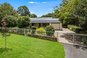 385 Western Avenue, Montville, QLD 4560