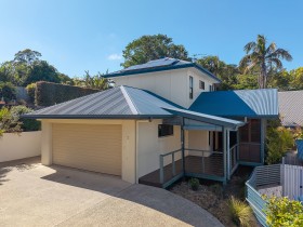 2/10 Wattle Street, Maleny, QLD 4552