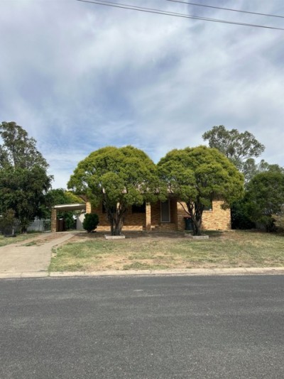 35 Boland Drive, Moree, NSW 2400