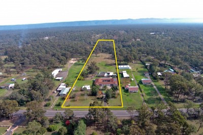 Property in Londonderry - Sold for $1,660,000