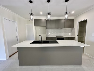 Property in Plainland - $700 Per Week 