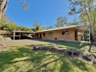 Property in Karalee - $1100 Per Week