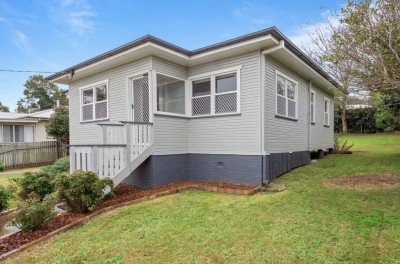 Property in Mount Lofty - $580 Per Week