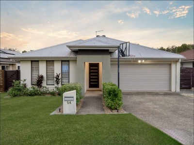 Property in Augustine Heights - $1100 Per Week