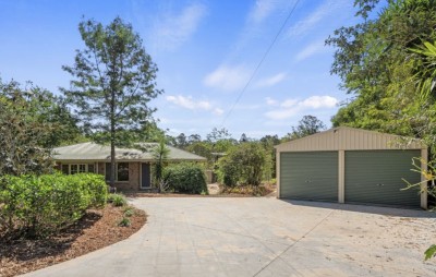 Property in Barellan Point - $1495 Per Week