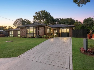 Property in Churchill - Offers over $1.1m 