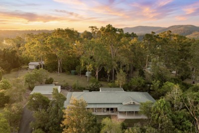 Property in Karalee - $1200 Per Week