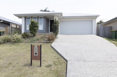 Property in Flinders View - $670 Per Week