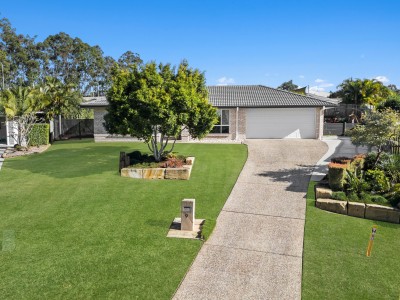 Property in Deebing Heights - Sold for $940,000