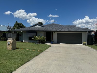 Property in Deebing Heights - Sold for $952,000