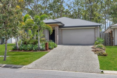 Property in Deebing Heights - Interest Above $949,000