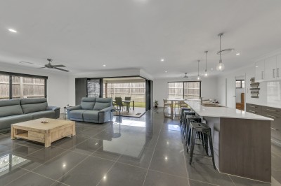 Property in Deebing Heights - Interest Above $869,000