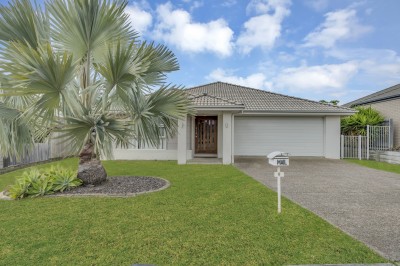 Property in Deebing Heights - Interest Above $899,000