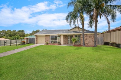 Property in Boronia Heights - BEST OFFER BY 5PM 11/01/2025