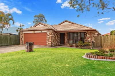 Property in Forest Lake - Submit all offers 14th June by 5pm