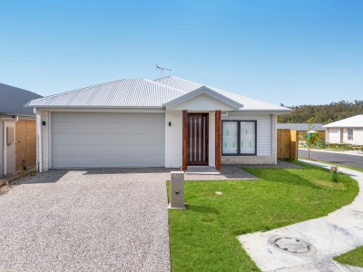 Property in White Rock - Submit all offers 17th Jan 5pm