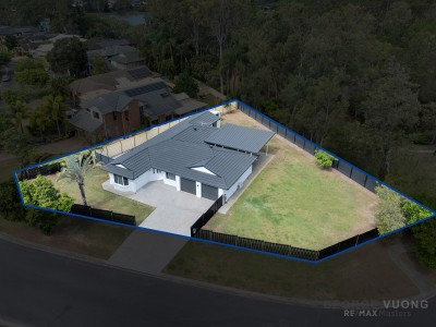 Property in Forest Lake - Offers over $1.75mil