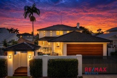 Property in Carrara - AUCTION IF NOT SOLD PRIOR - SUBMIT ALL OFFERS 