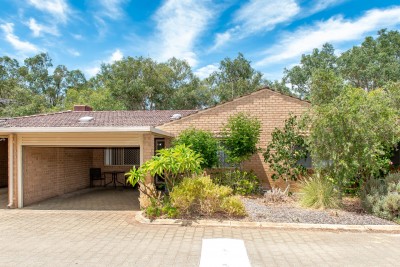 18/4 Page Road, Kelmscott, WA 6111