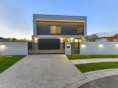 Property in Underwood - Sold for $1,965,000