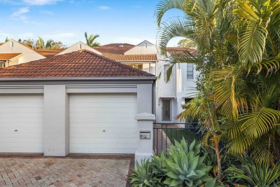 Property in Bulimba - FOR RENT $975 per week