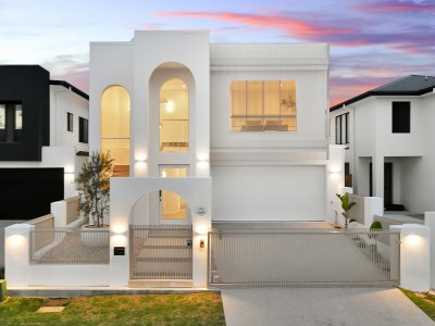 Property in Rochedale - Auction