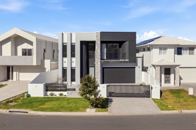 Property in Rochedale - $1600 per week