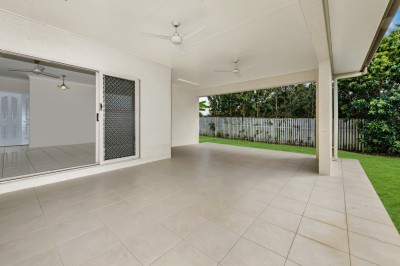 66 Hillock Crescent, Bushland Beach, QLD 4818