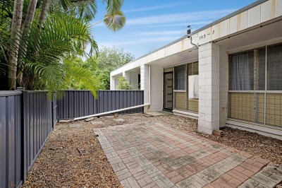 2/165 Harold Street, West End, QLD 4810